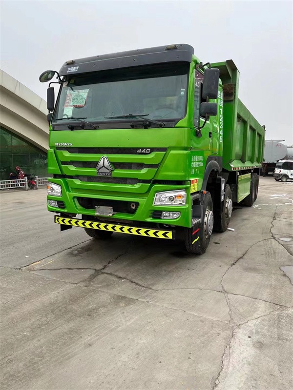 二手重汽豪沃自卸车