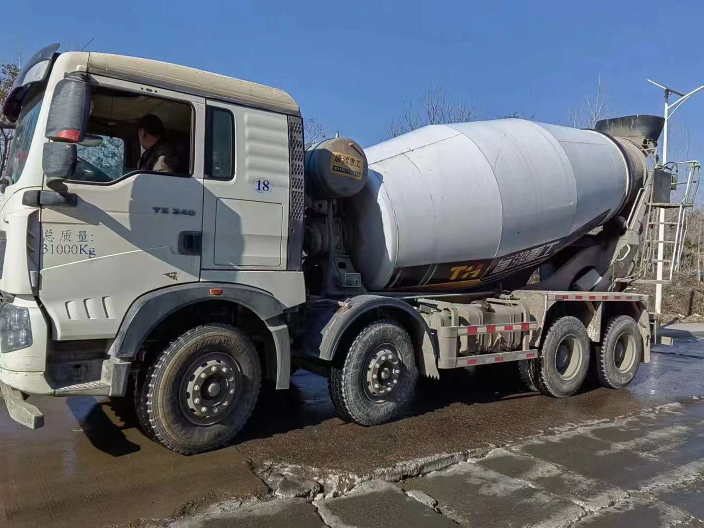 二手豪沃搅拌车