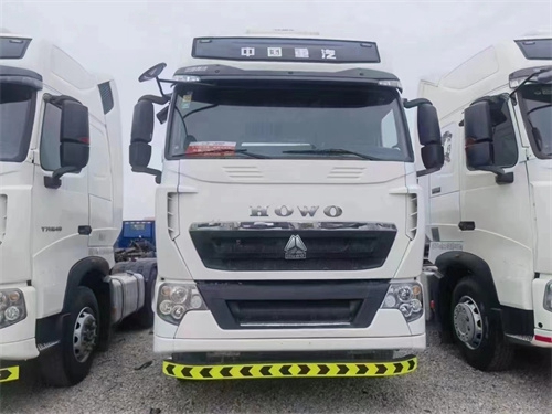 二手复合板牵引车