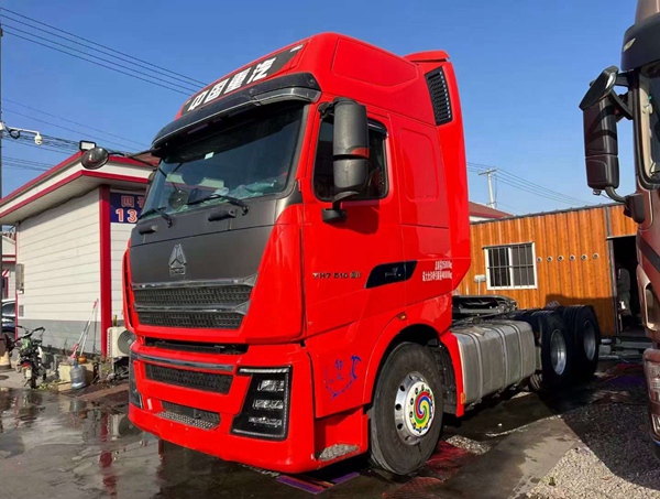 二手豪沃牵引车 二手豪沃牵引车