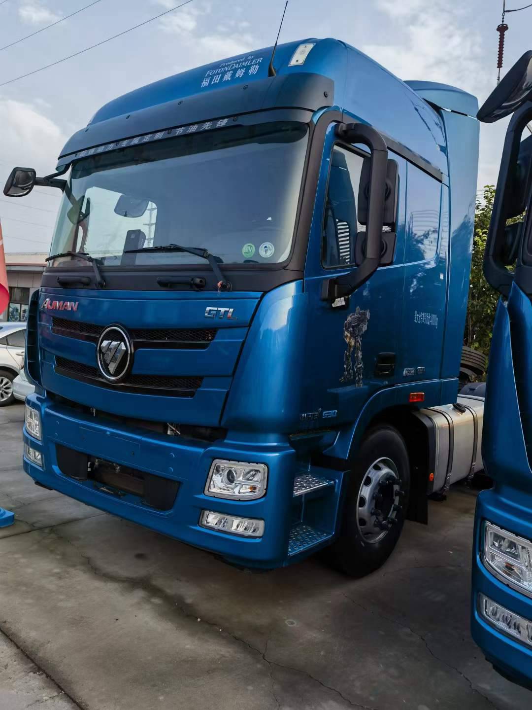 二手欧曼牵引车价格