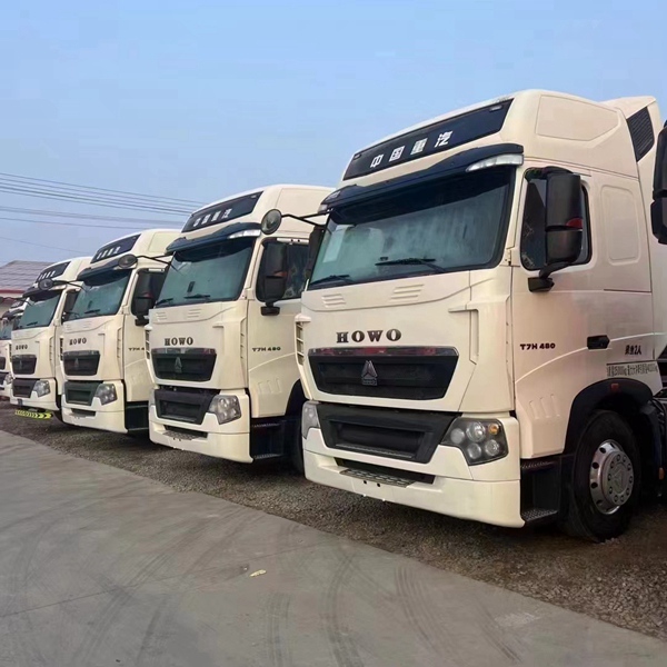 二手豪沃T7 480马力牵引车