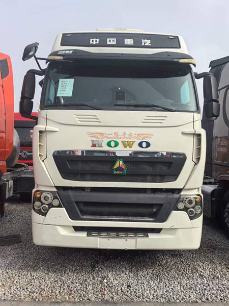 二手豪沃t7牵引车