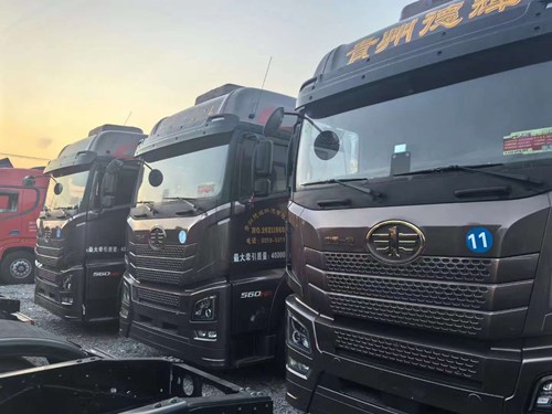 二手解放JH6牵引车560马力