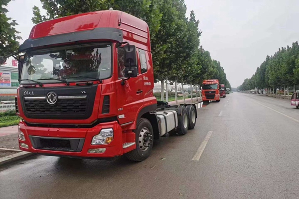 二手东风天龙VL牵引车